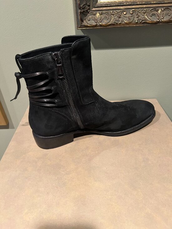 John Varvatos Black Suede Keith Backlace Boots - Handmade in Italy - New w/o box